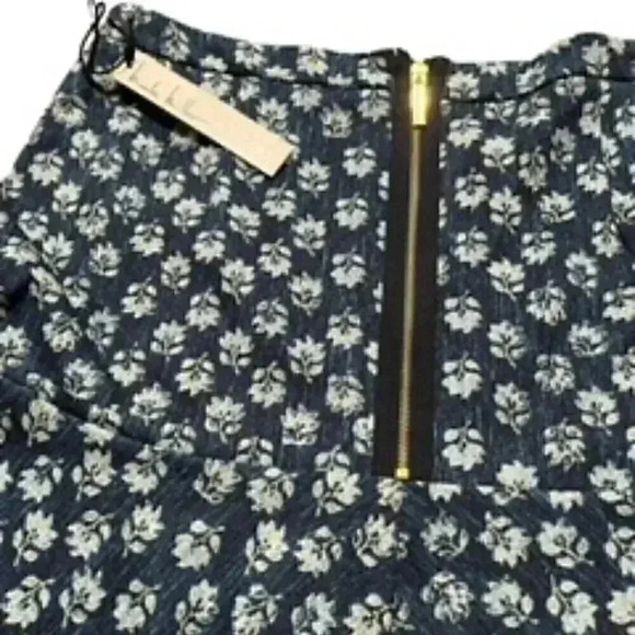 NEW Nicole Miller blue Floral Stretch Denim Flare Skirt Women’s Sz Large NWT - Picture 5 of 12
